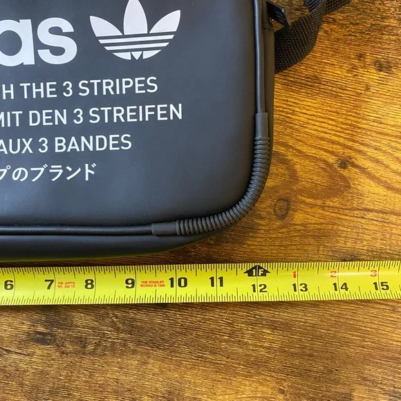 Adidas Black Cross Body Zipper Bag Purse w Lots of Storage for Men & Women - Picture 7 of 7